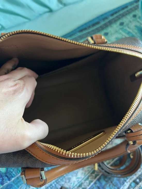 MICHAEL KORS Brown Logo Dome Satchel with Matching Wallet and Strap - Picture 6 of 7